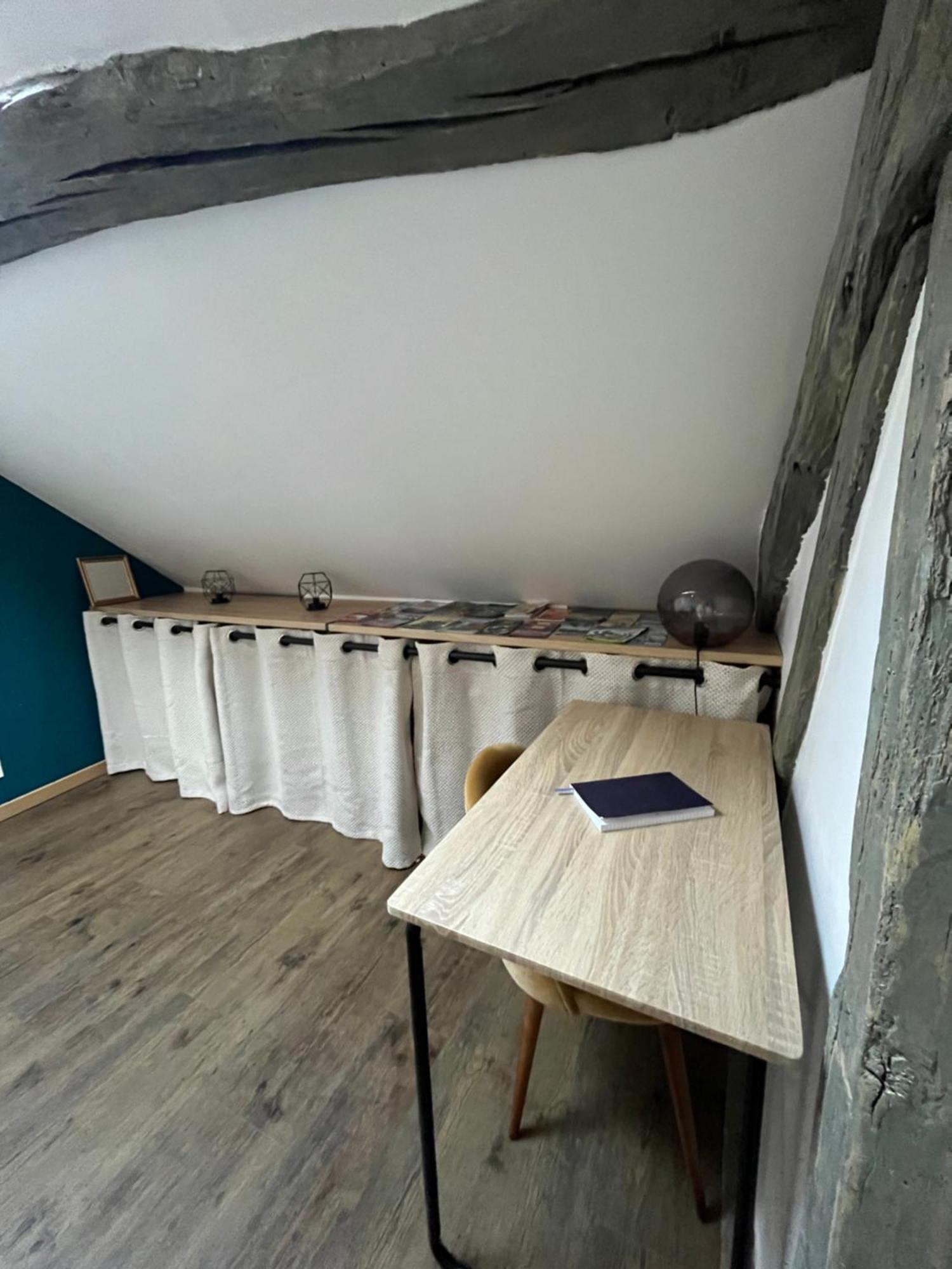 Entre Charme & Authenticite En Hypercentre De Apartment